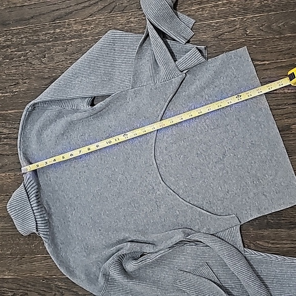 💥ALL ROW gray tie sweater new NWT sz M - Picture 2 of 5